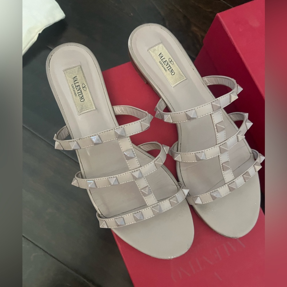 Valentino Garavani Rockstud Sandal